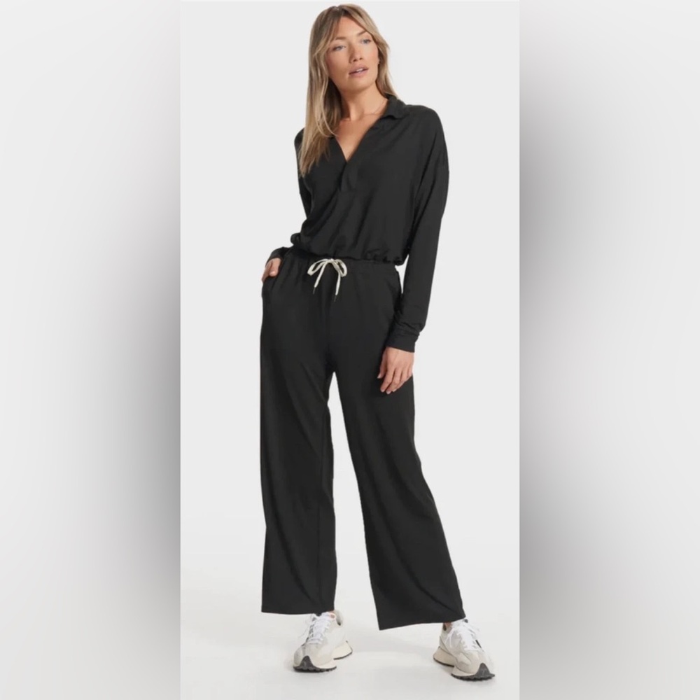 Vuori Women's Black Long Sleeves Collared Lux Intentions Jumpsuit | M